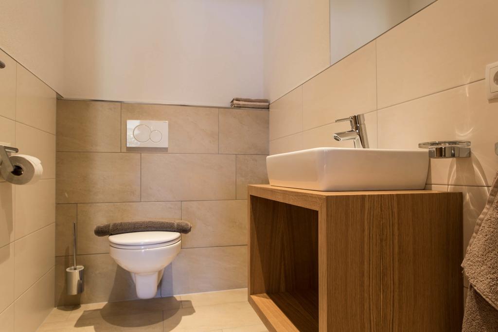 Slow Living Suite - Ferienwohnung Mit Privater Sauna & Garten Fiss Exterior foto