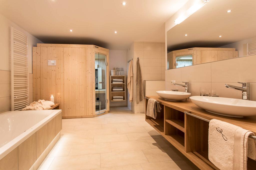 Slow Living Suite - Ferienwohnung Mit Privater Sauna & Garten Fiss Exterior foto